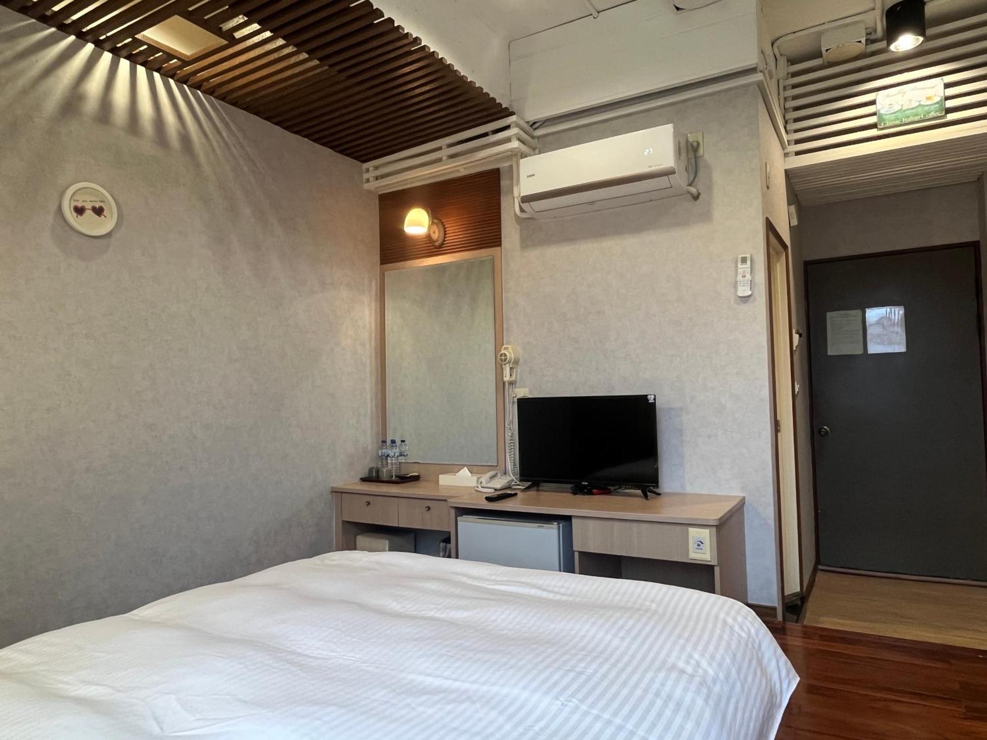 Xiu Shui Hotel Yuchi Exterior photo